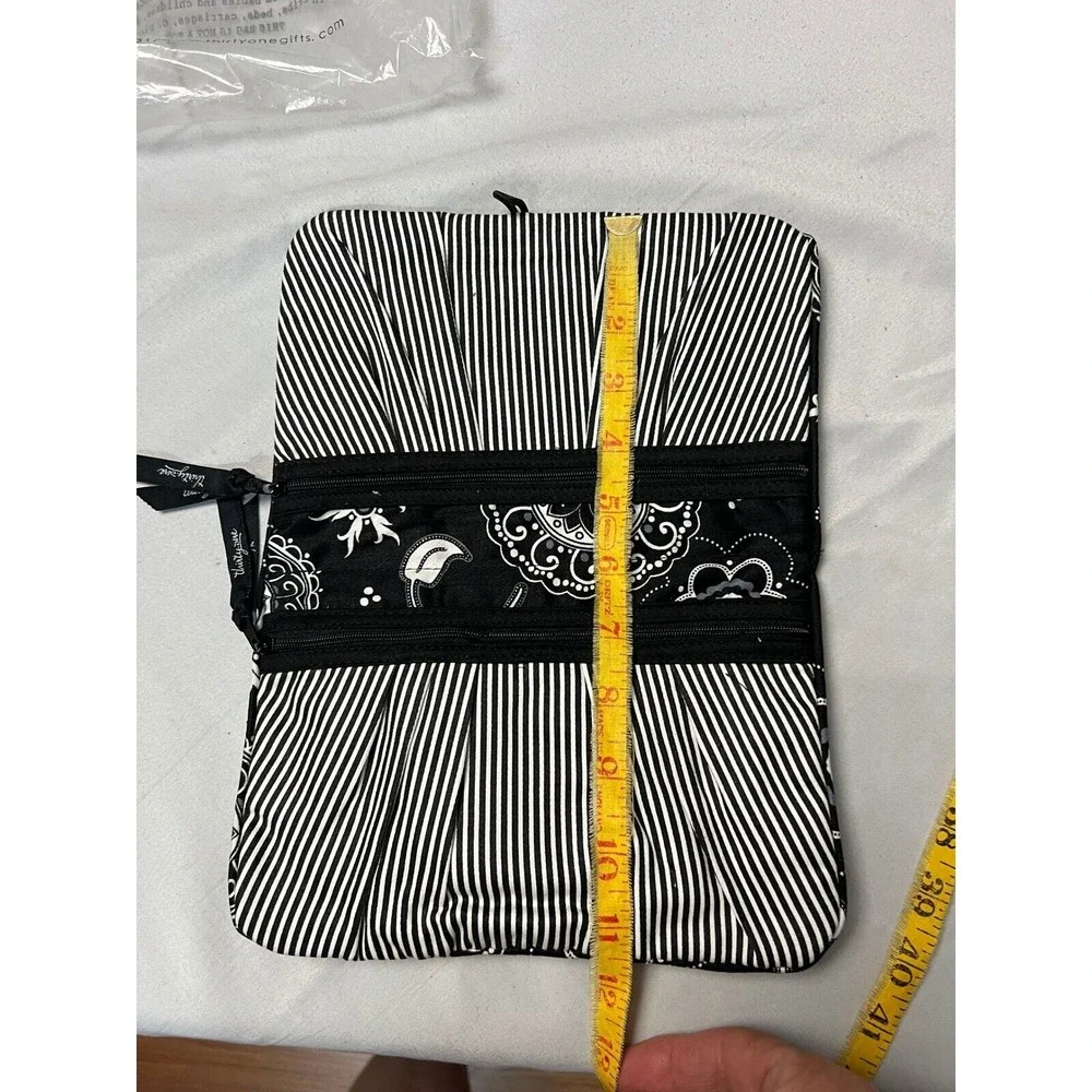 Thirty-One Jewelry Roll with Pouches 201A‎ Onyx Medallion Travel Organizer
